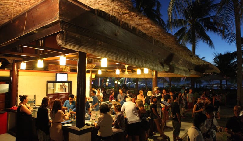 Barong bar at night busy
